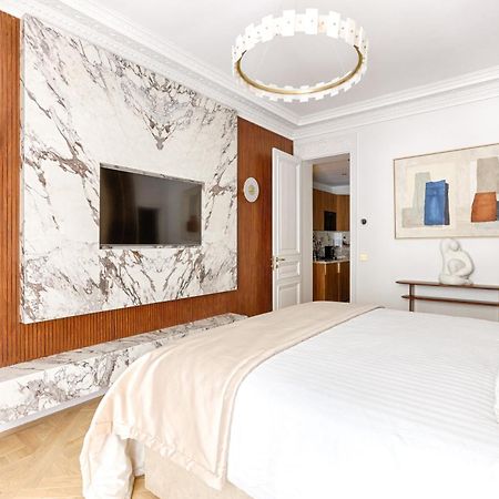 Elegant Luxury Apartment For 6 On Champs-Elysees Parijs Buitenkant foto
